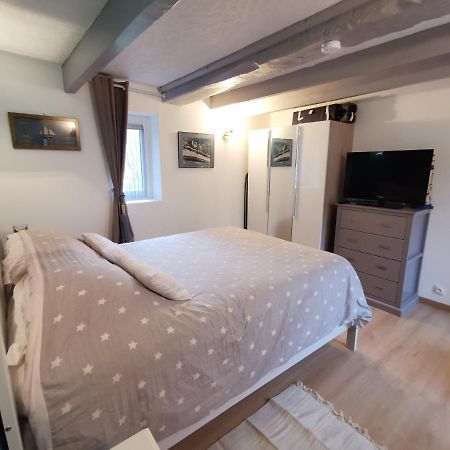 Le Rez De Jardin Honfleur Exterior foto